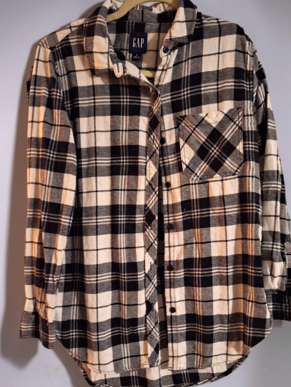 GAP Black and White Plaid Button-Down Shirt